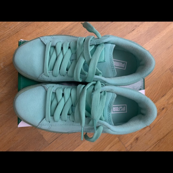 Puma suede lo - Size 4 youth/junior - Picture 2 of 4